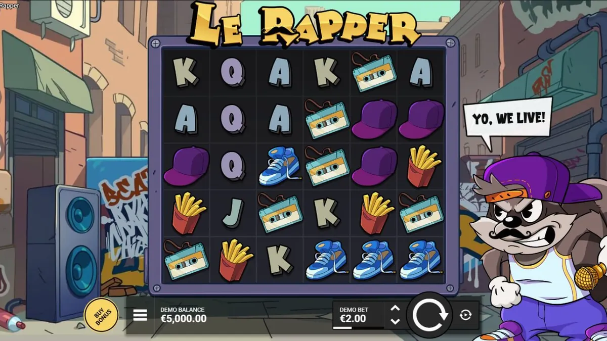 Le Rapper slot game interface featuring the raccoon character Smokey